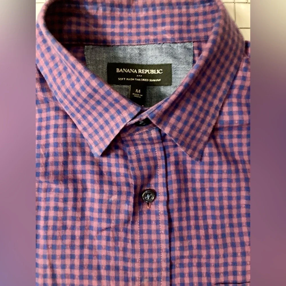 Banana Republic Men’s Medium Purple/Blue Soft Wash Tailored Slim Fit Shirt‎